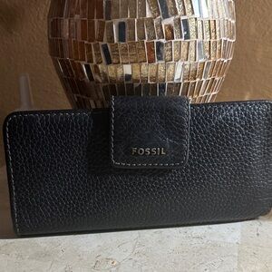 Fossil Pebbled Black Leather Clutch